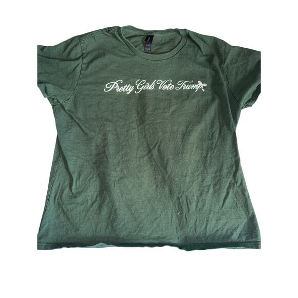 PRETTY GIRLS VOTE TRUMP shirt XL - Picture 1 of 3